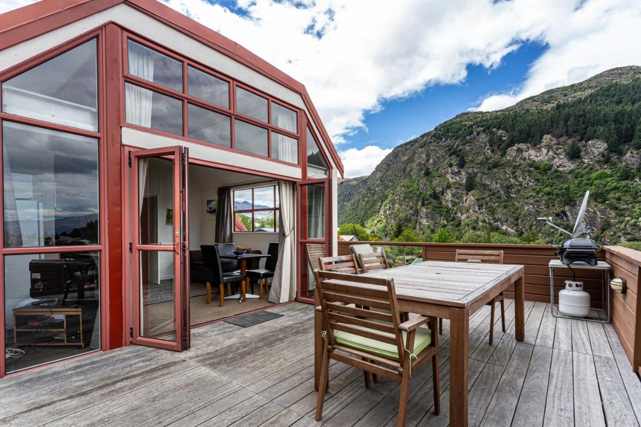 Hot Tub And Views Over Central Queenstown - Entire Holiday House المظهر الخارجي الصورة