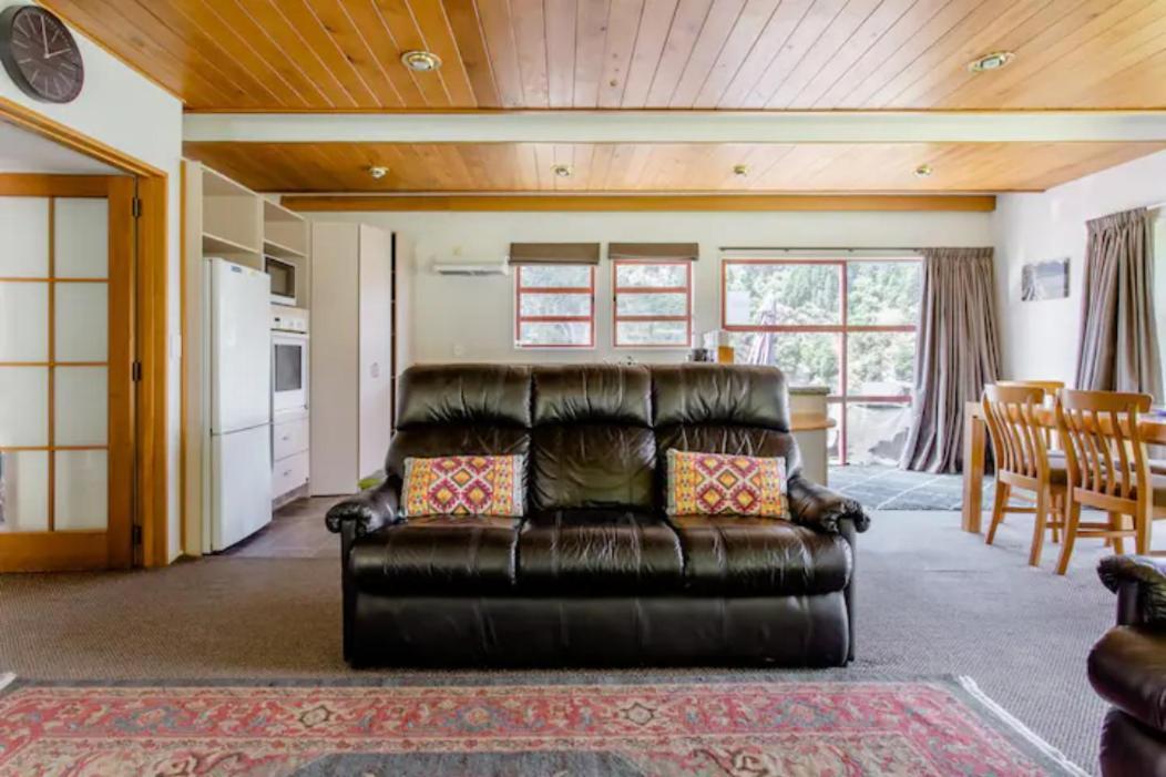Hot Tub And Views Over Central Queenstown - Entire Holiday House المظهر الخارجي الصورة